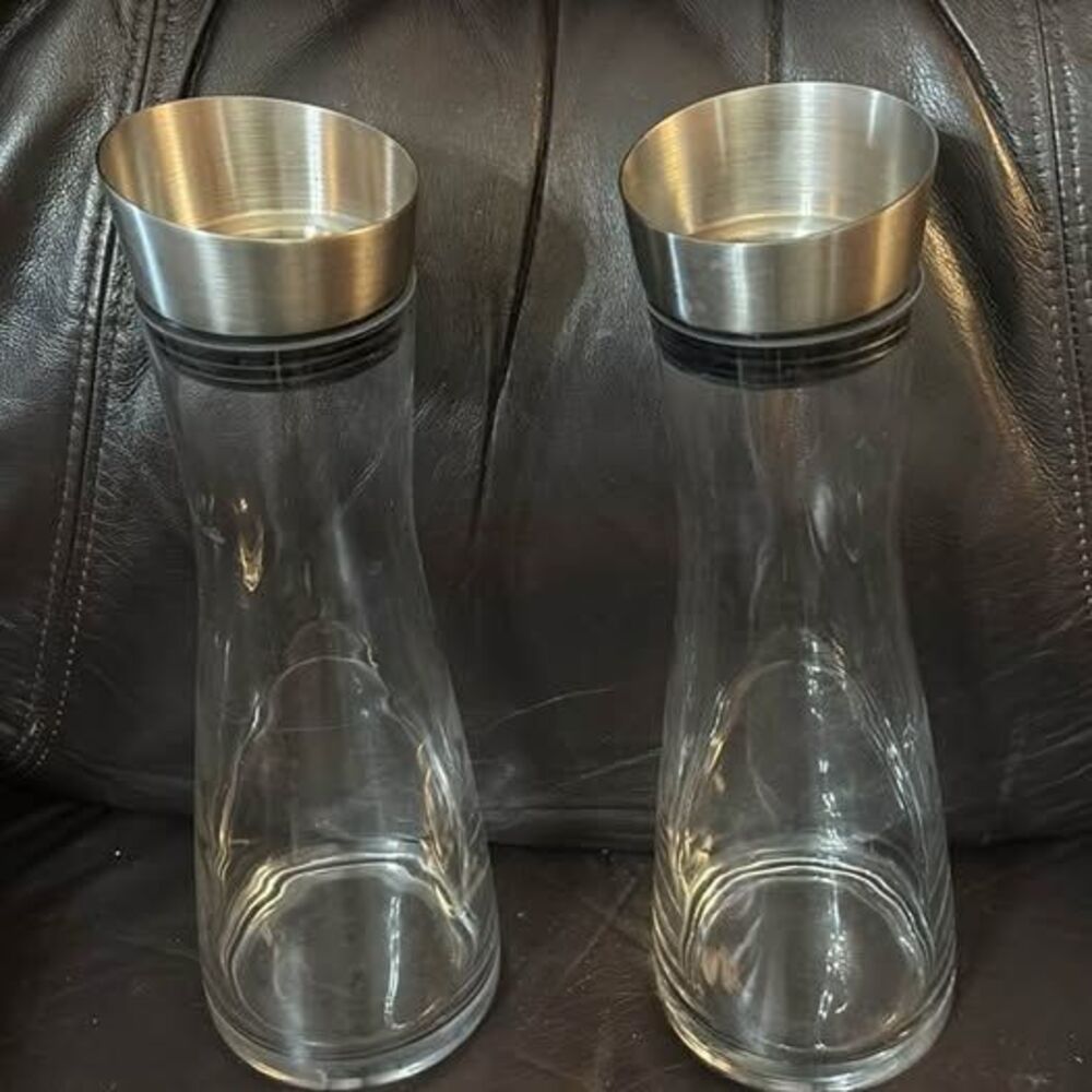 Set of 2 Glass Carafes with Stainless Steel Lids